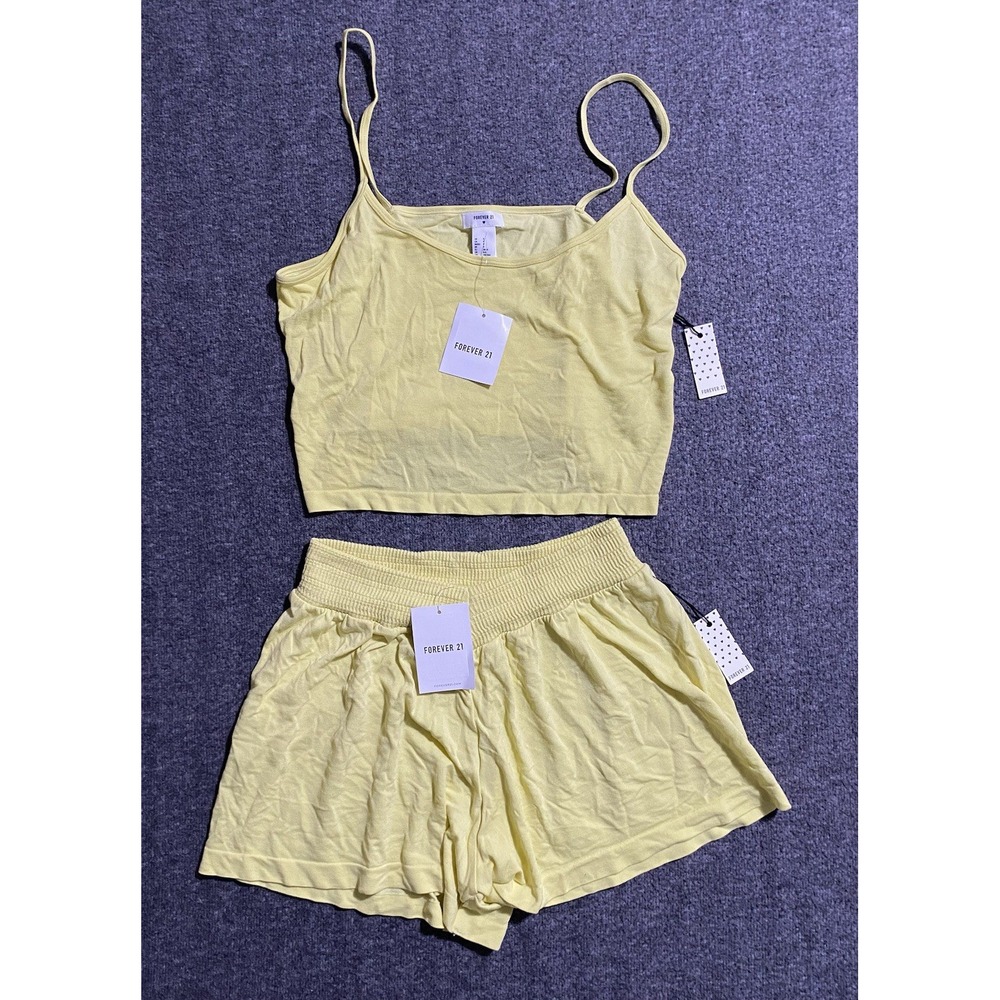FOREVER 21 Ladies Two Piece Set Yellow Size S -NWT